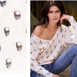 Skull Cashmere 100% Linen Skull Print White Long Sleeve Pullover